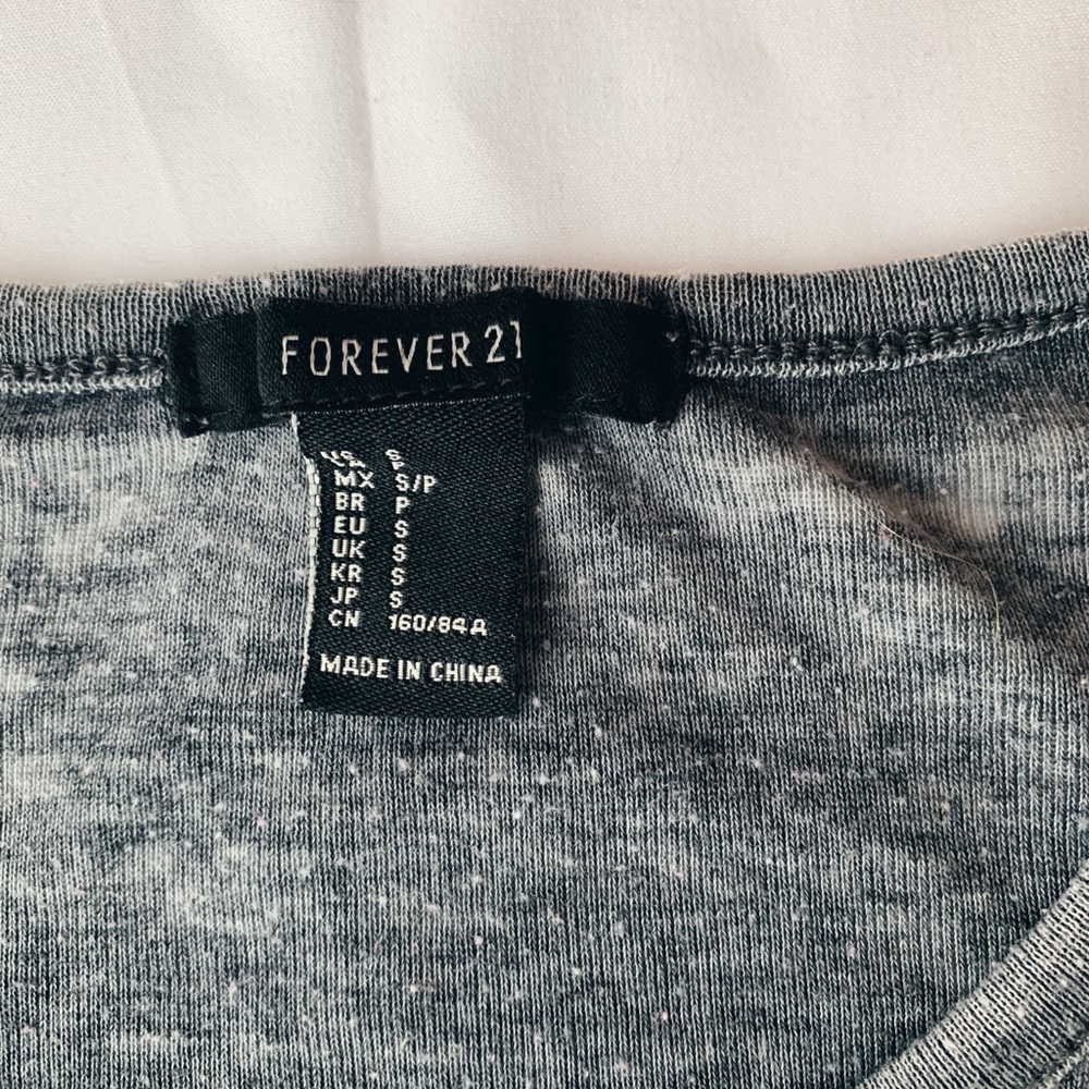 Crop Tee - Picture 2 of 2